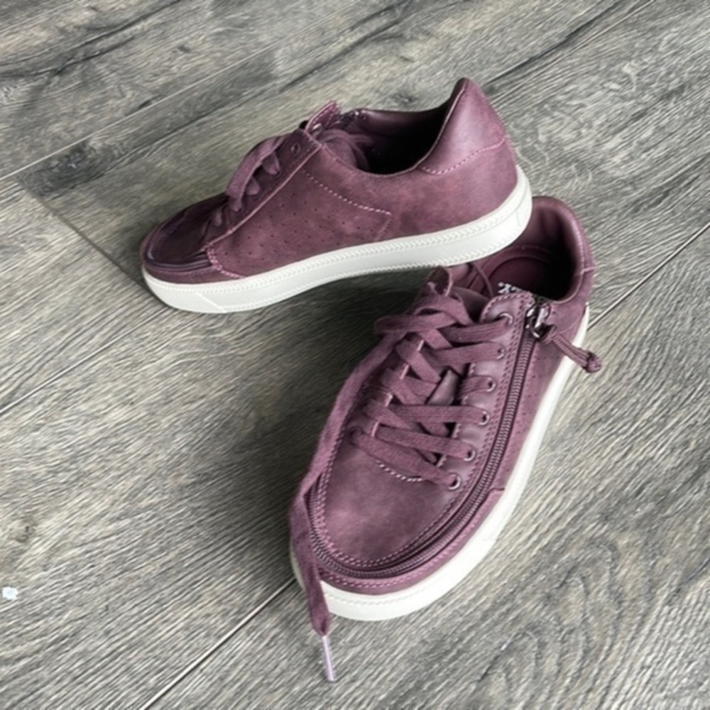 NWT Billy shoes size 6 wine colored Lace up zip up Loafer